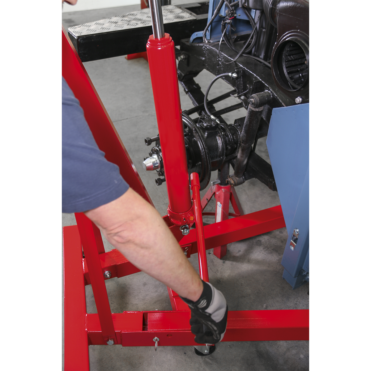 Folding Engine Crane 1 Tonne