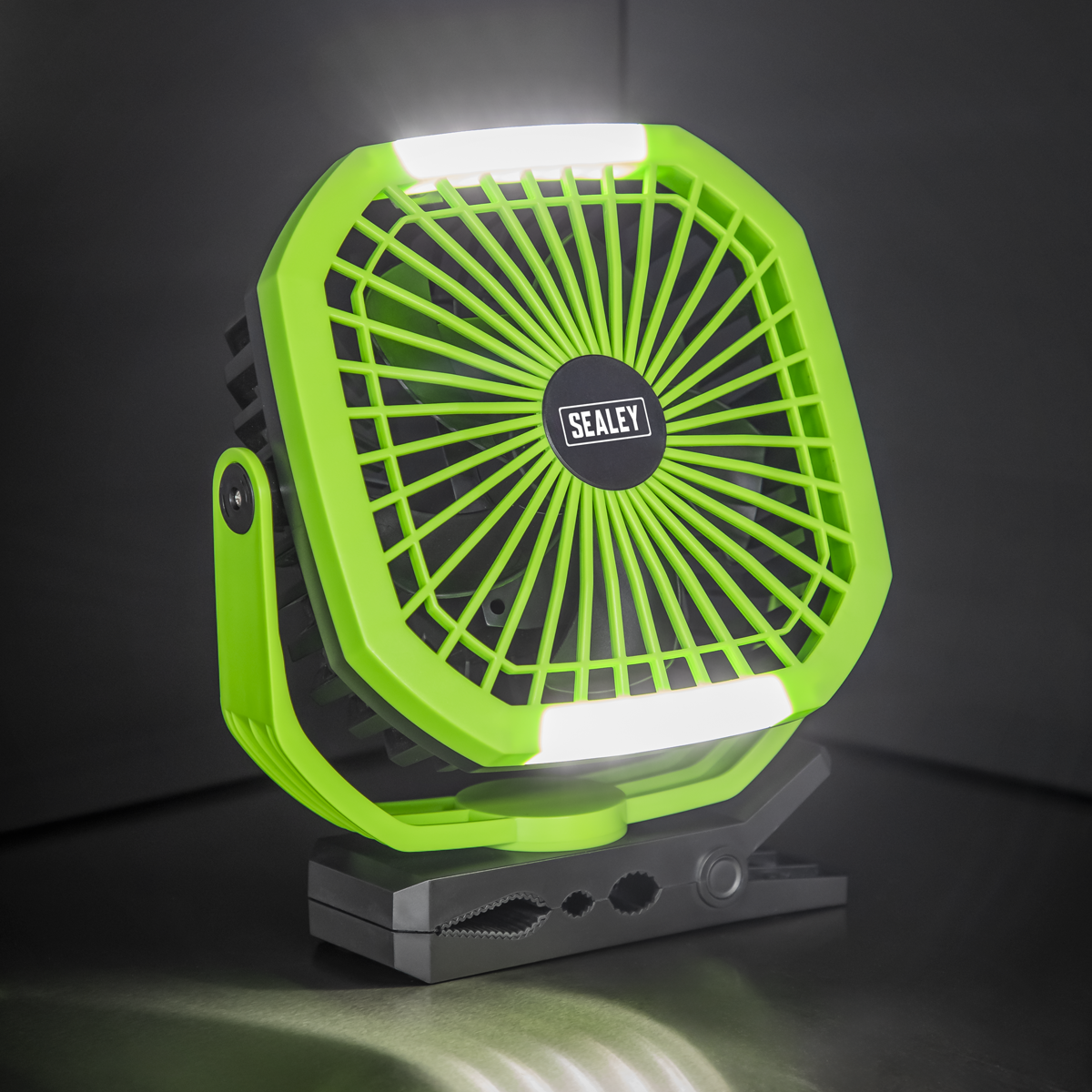 Portable Clip Fan with Worklight 8", 4-Speed (SCF8WL)