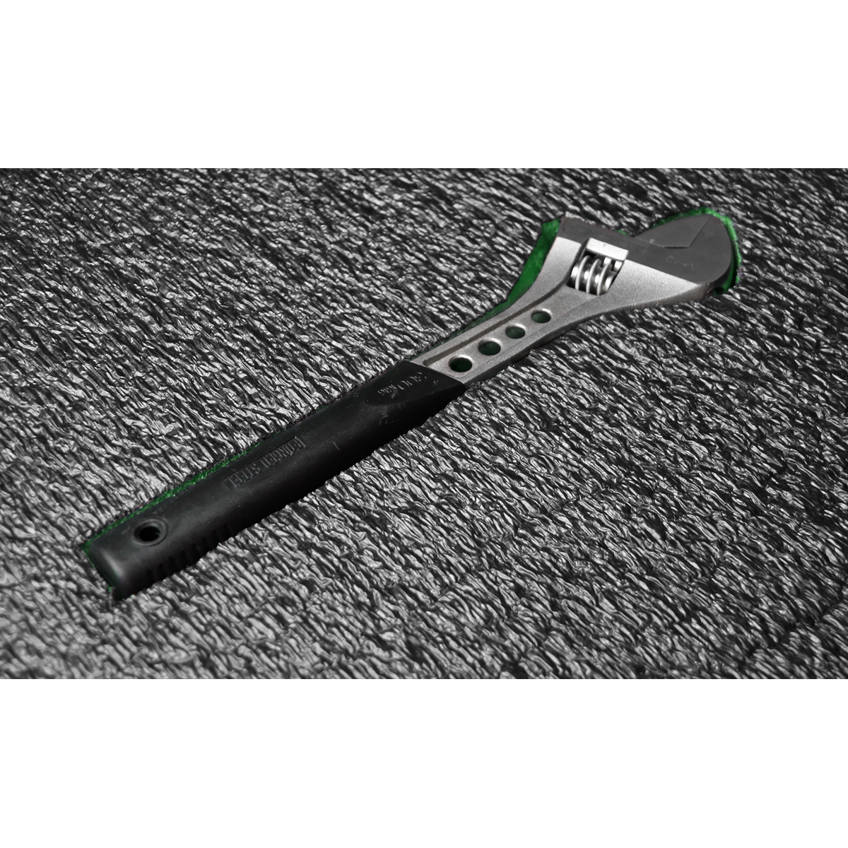 Easy Peel Shadow Foam® 1200 x 550 x 30mm - Green/Black