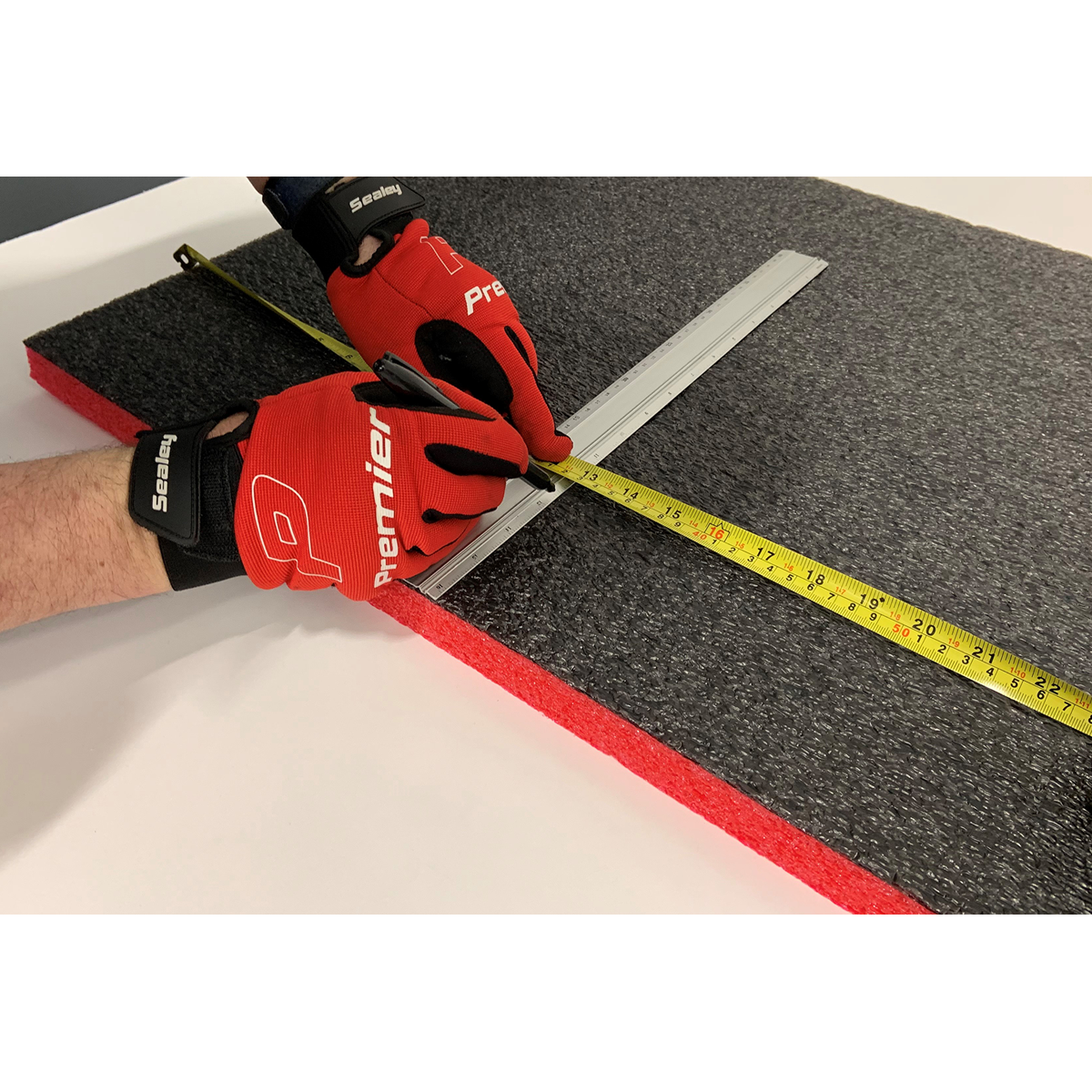 Easy Peel Shadow Foam® 1200 x 550 x 30mm - Red/Black