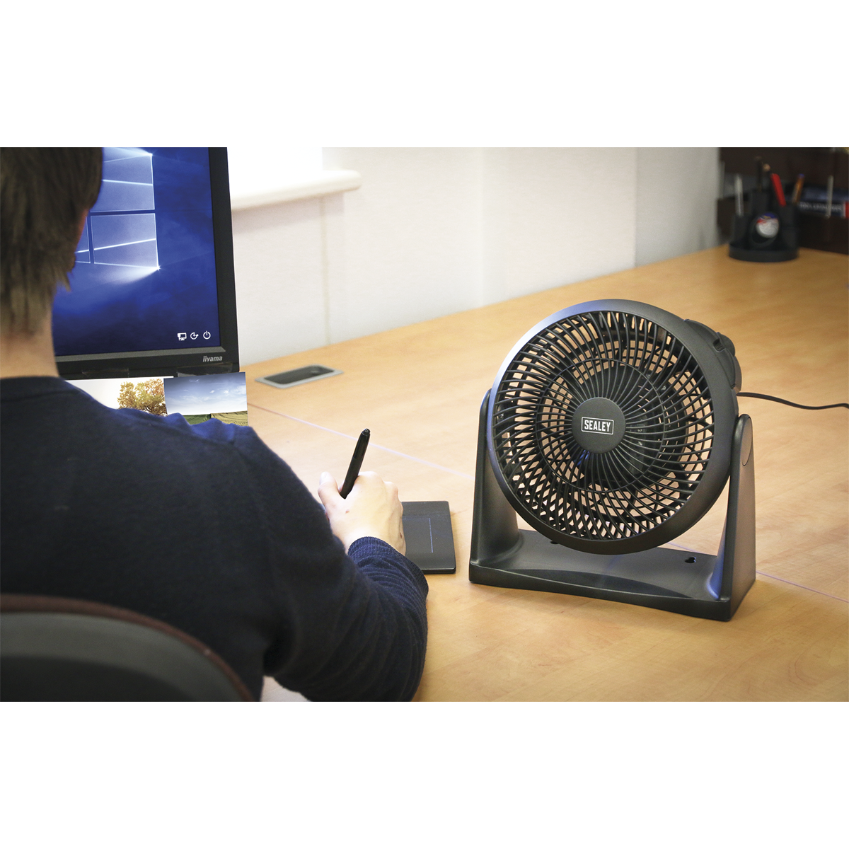 Desk/Floor Fan 8", 3-Speed (SFF08)