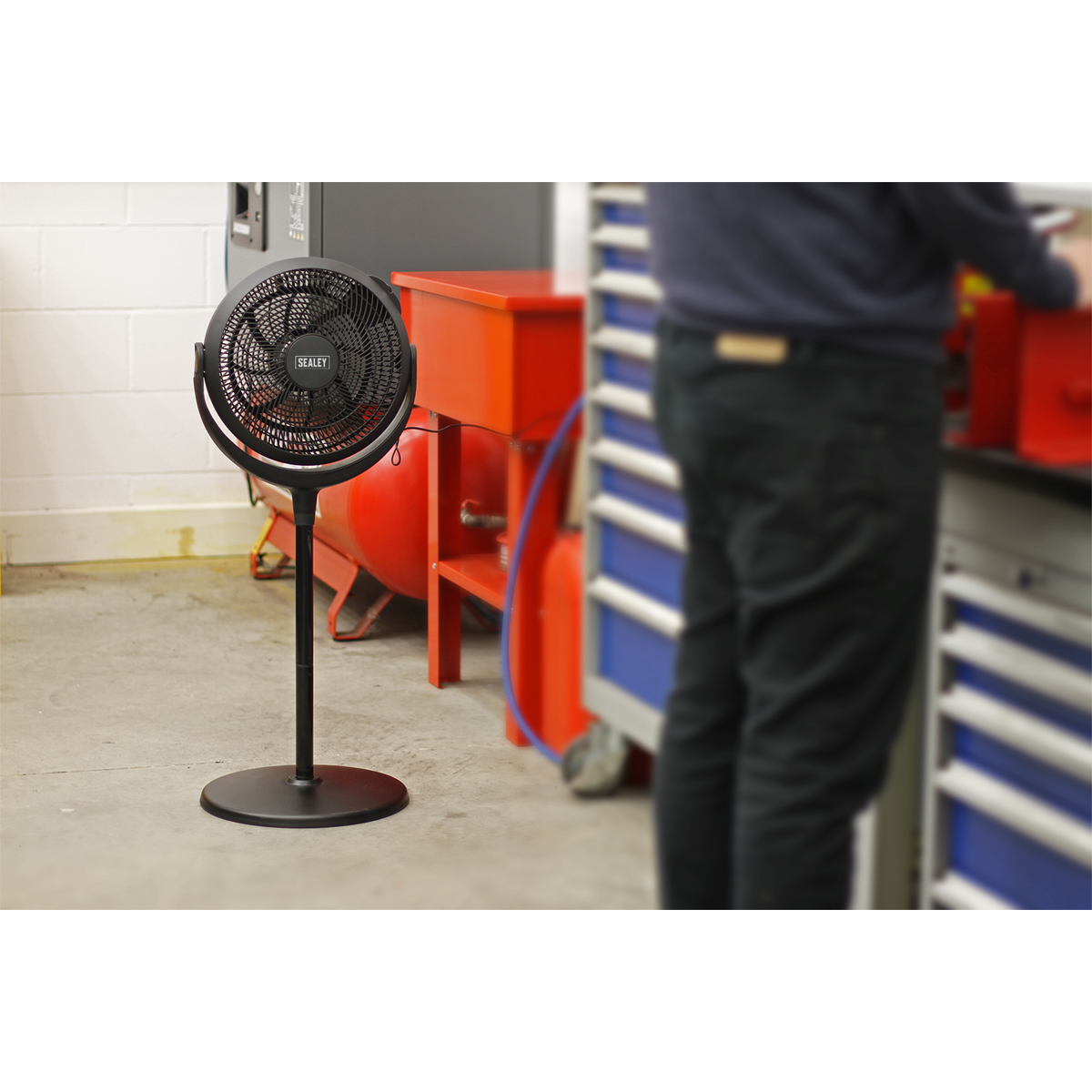 Desk & Pedestal Fan 12", 3-Speed (SFF12DP)
