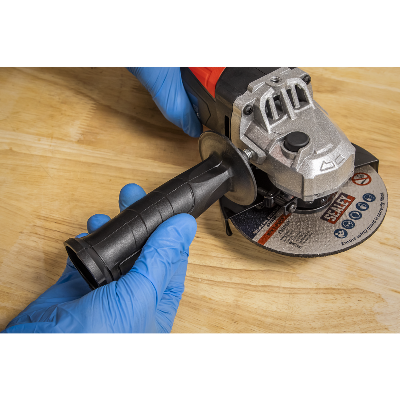Sealey SG115E Angle Grinder, 115mm Diameter, 750W 230V
