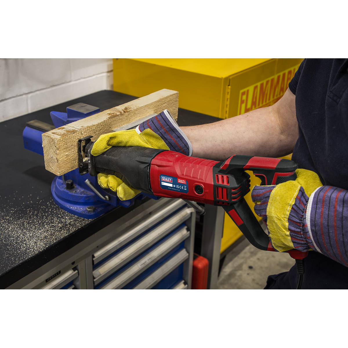 Reciprocating Saw, 900W (SRS850)