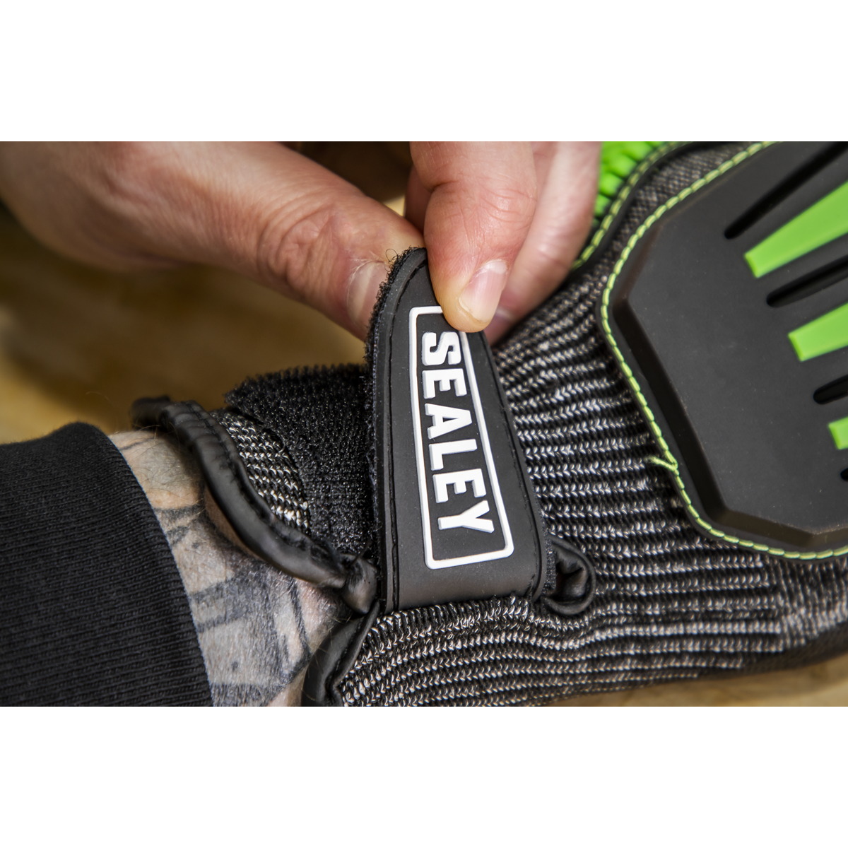 Cut & Impact Resistant Gloves, X-Large - Pair