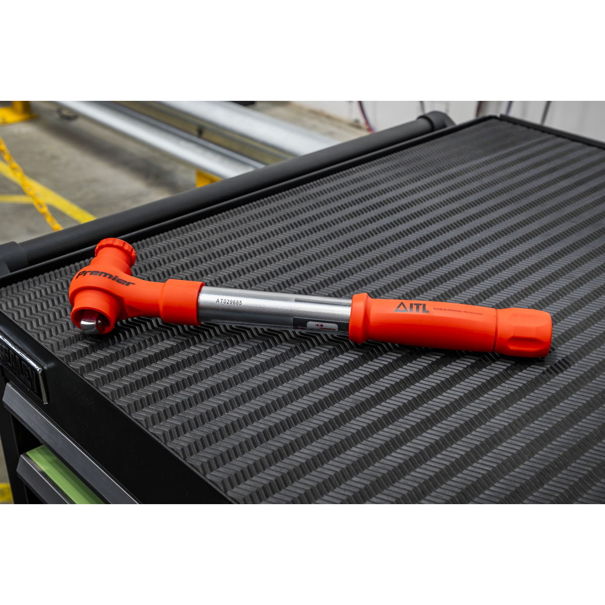 Premier Insulated Torque Wrench 1/2"Sq Drive 20-100Nm
