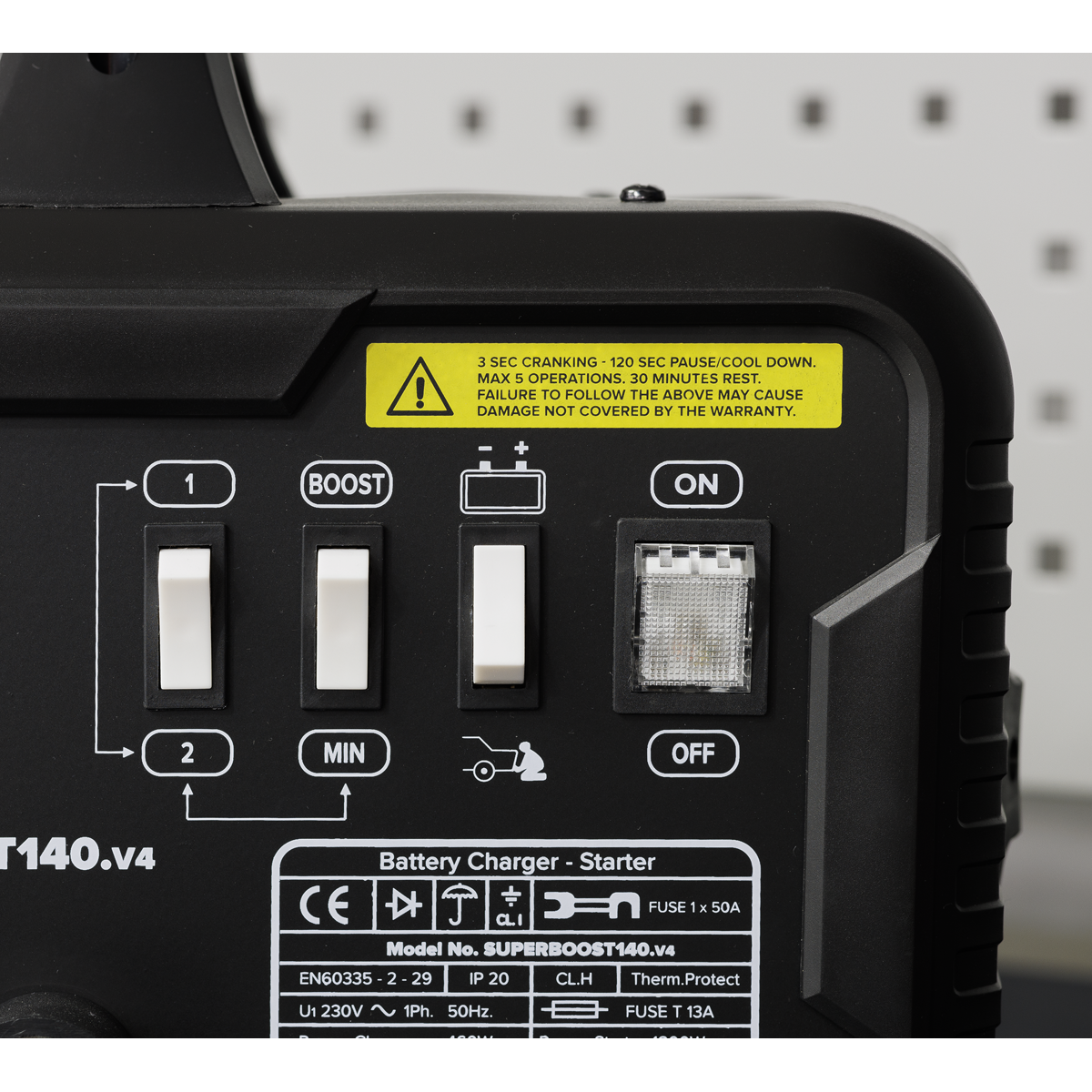 12/24V Starter/Charger, 140/21A (SUPERBOOST140)