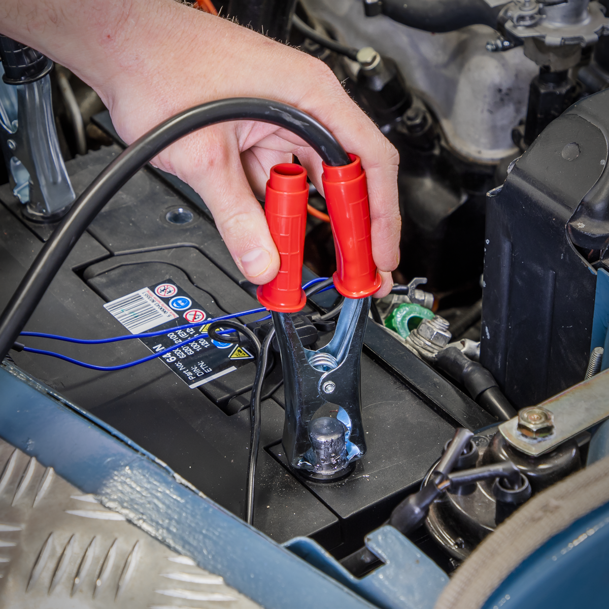 12/24V Starter/Charger, 180/40A (SUPERBOOST180)