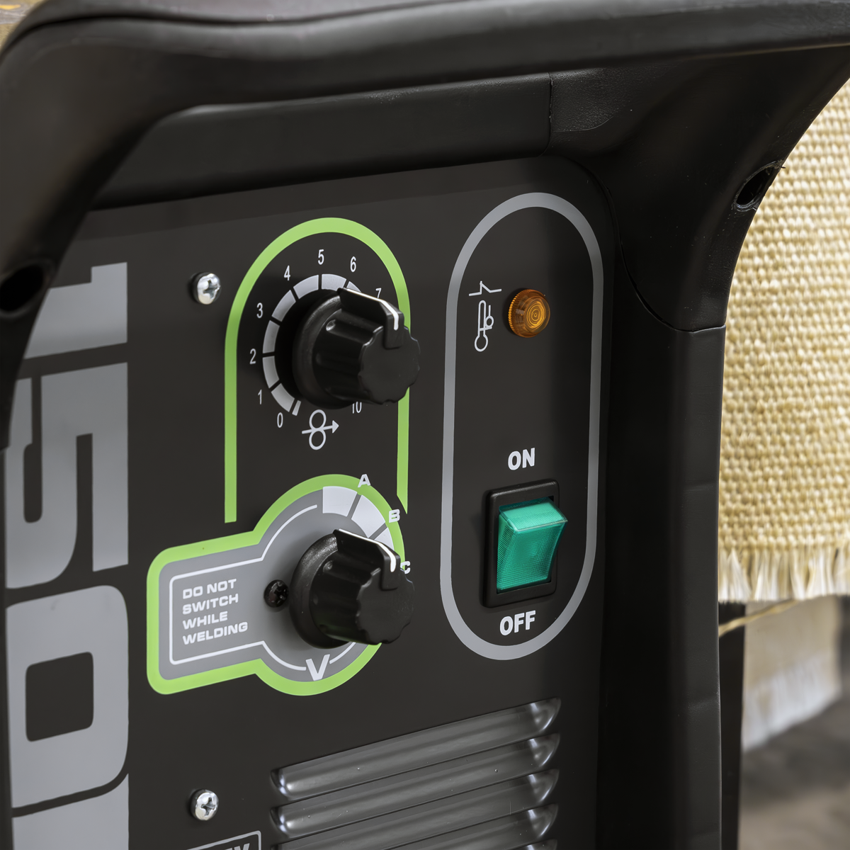 Professional Gas/Gasless MIG Welder 150A 230V