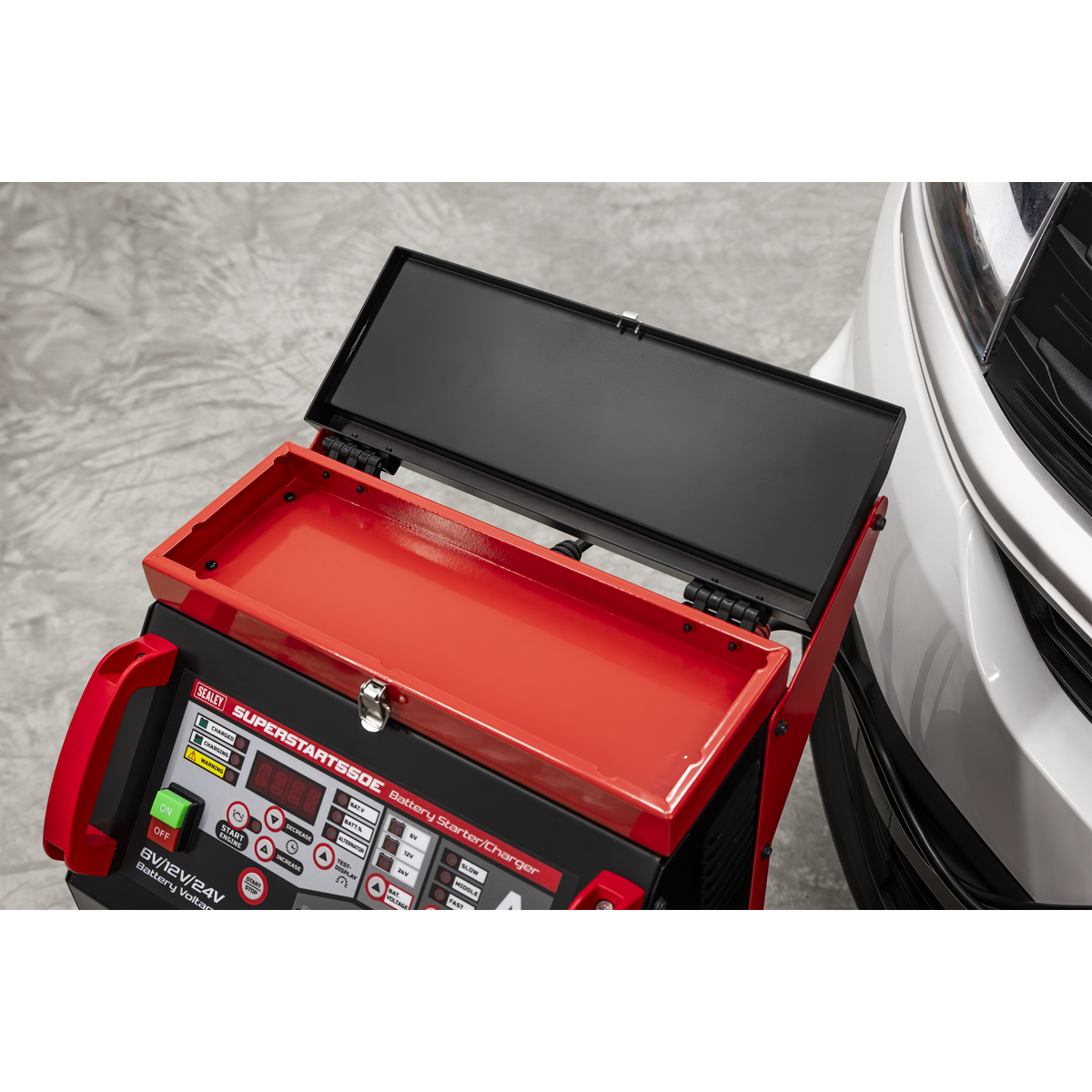 6/12/24V Battery Starter/Charger 550A