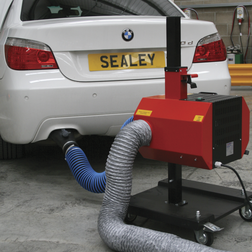Sealey EFS/93 Exhaust Pipe Gas Fume Extraction Unit with 6m Ducting 550W 230V