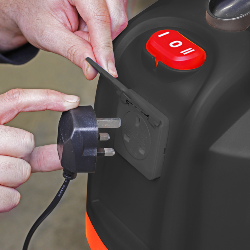 Sealey PC300BL Wet & Dry Industrial Cyclone Vacuum Cleaner 30 Litre 1200W 230V