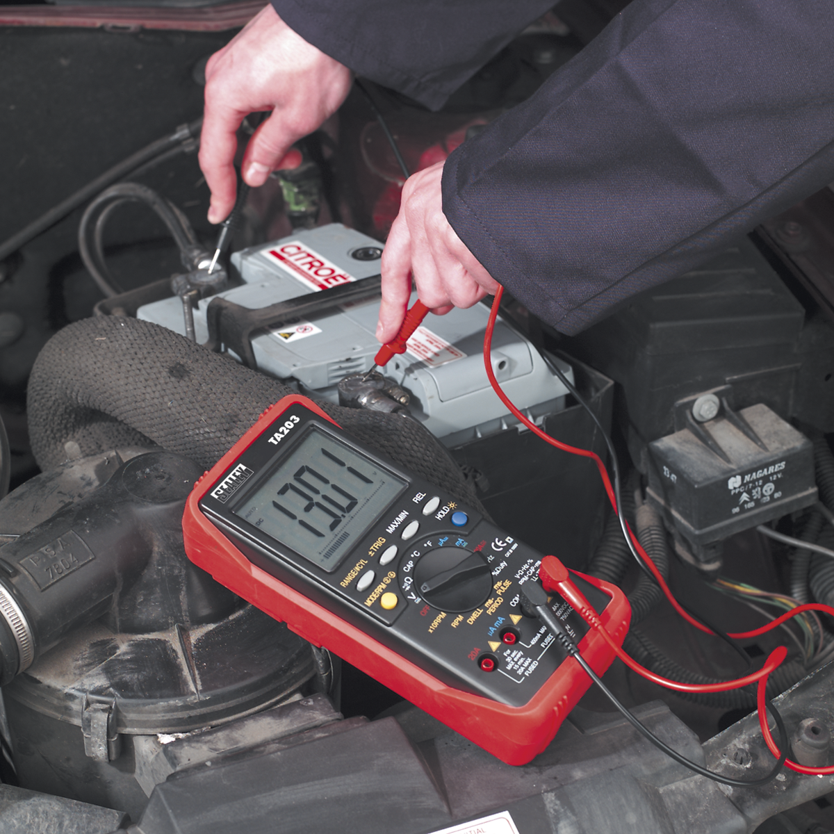 15-Function Digital Automotive Multimeter with Bar Graph/PC
