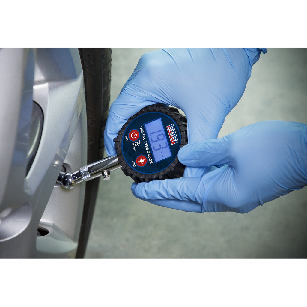 Digital Tyre Pressure Gauge with Swivel Head & Quick Release