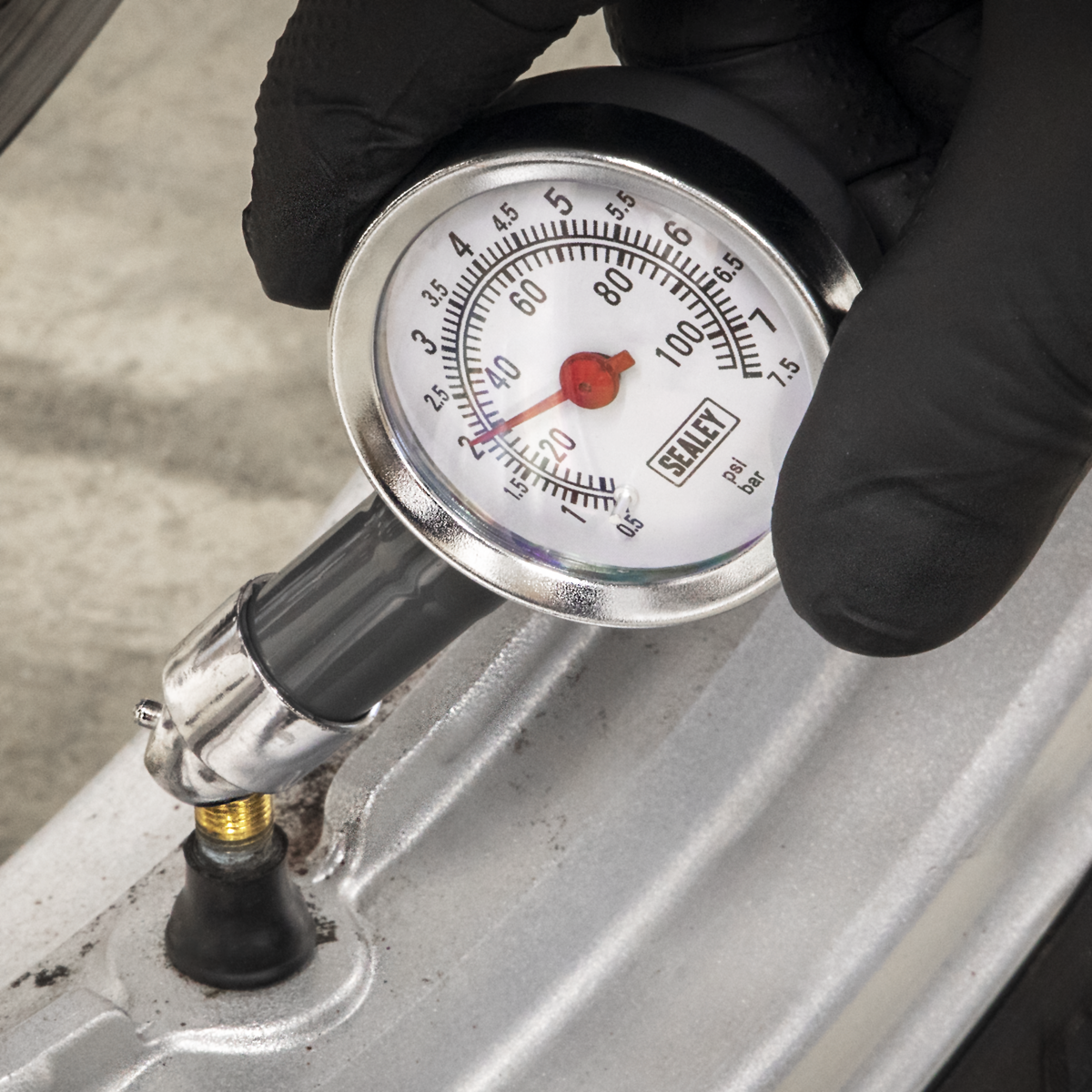 Dial Type Pressure Gauge 0-100psi