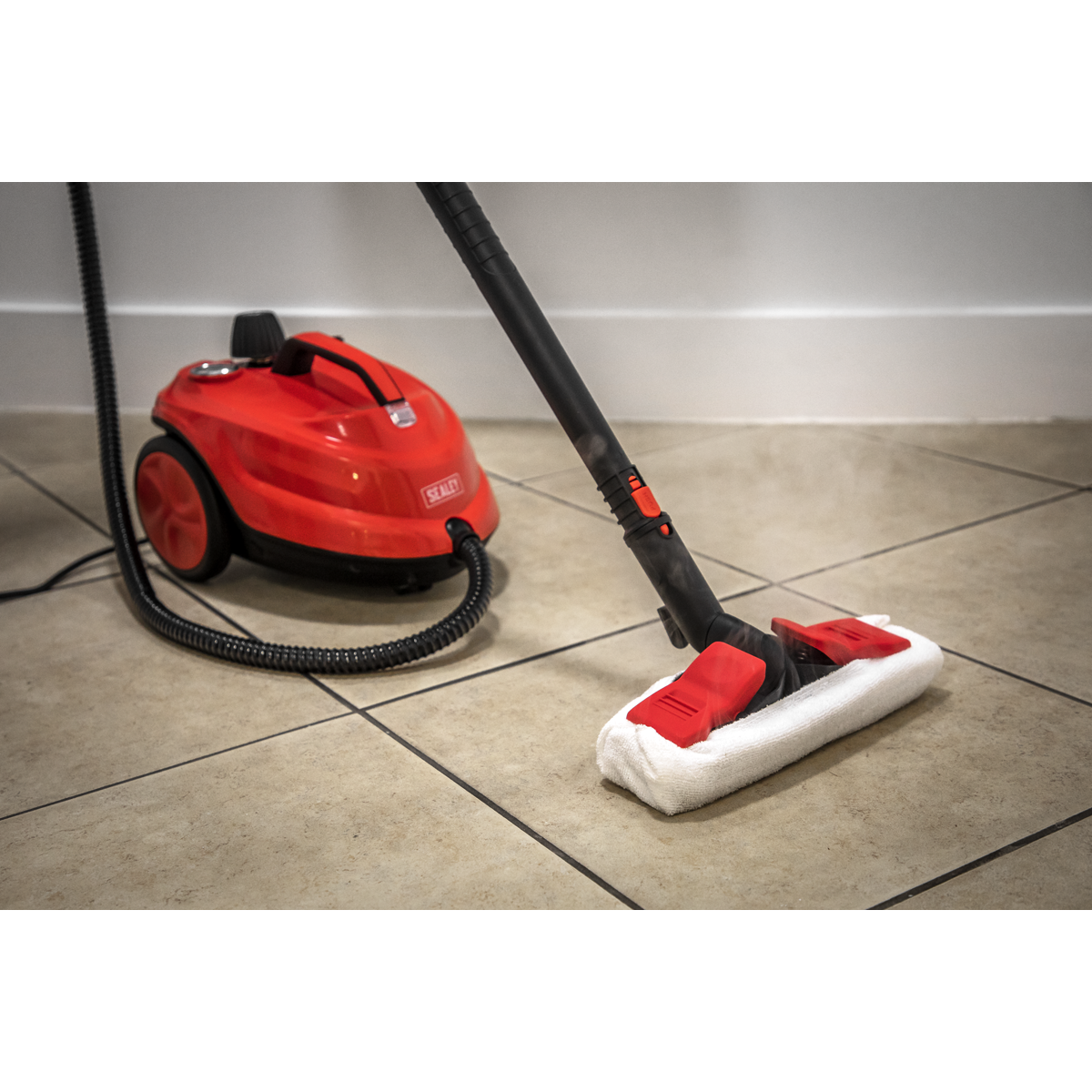 1.8L Steam Cleaner 2000W/230V (Factory Refurbished B)