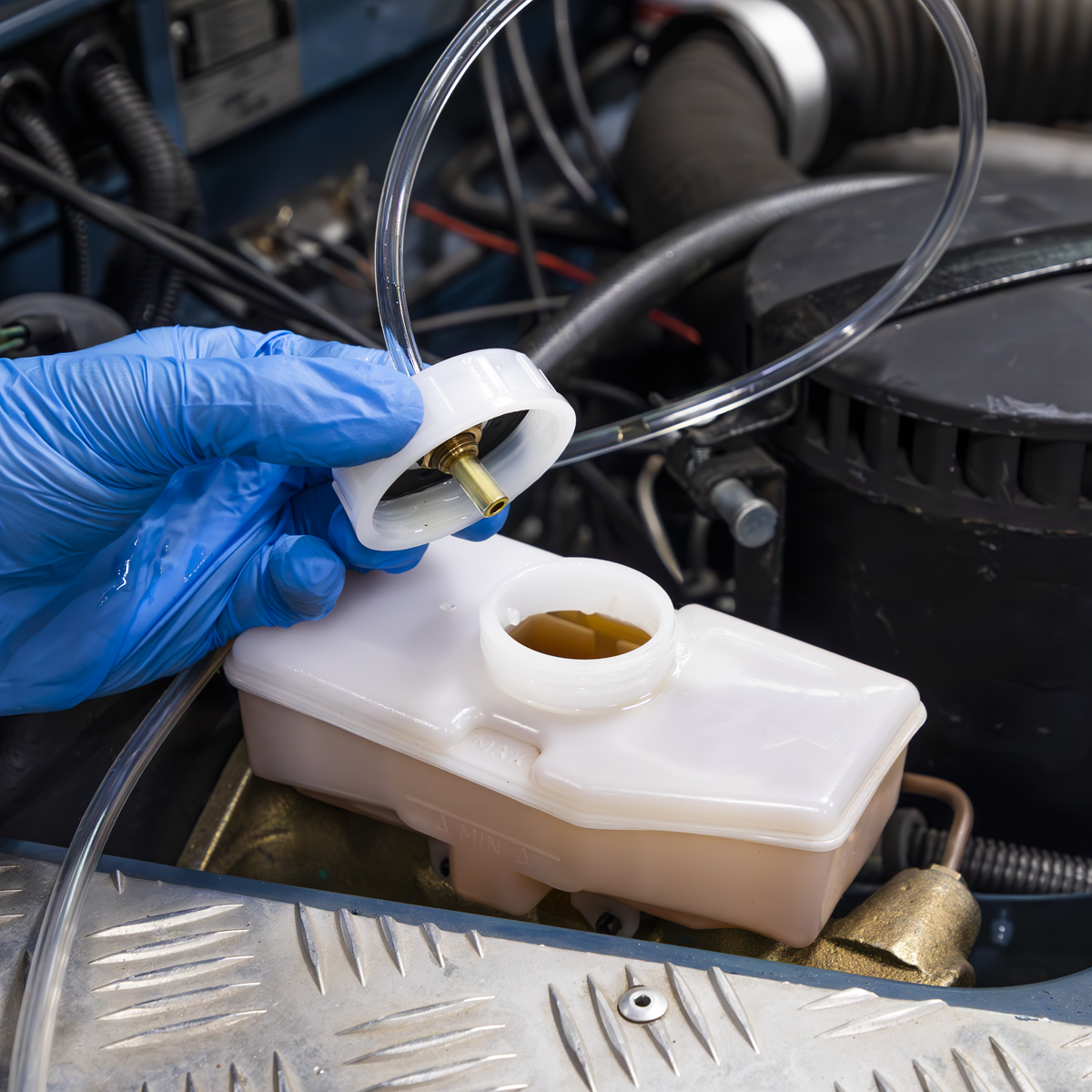Sealey VS0205 Automatic Brake and Clutch Pressure Fluid Bleeder