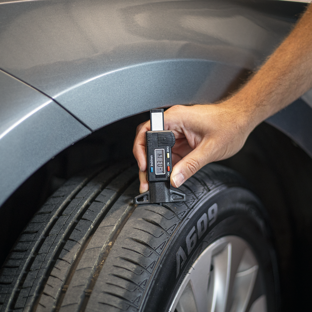 Digital Tyre Tread Depth Gauge