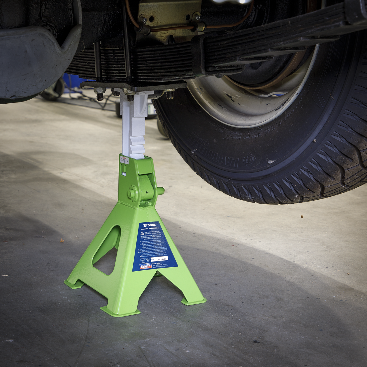 Ratchet Type Axle Stands (Pair) 3 Tonne Capacity per Stand - Hi-Vis Green