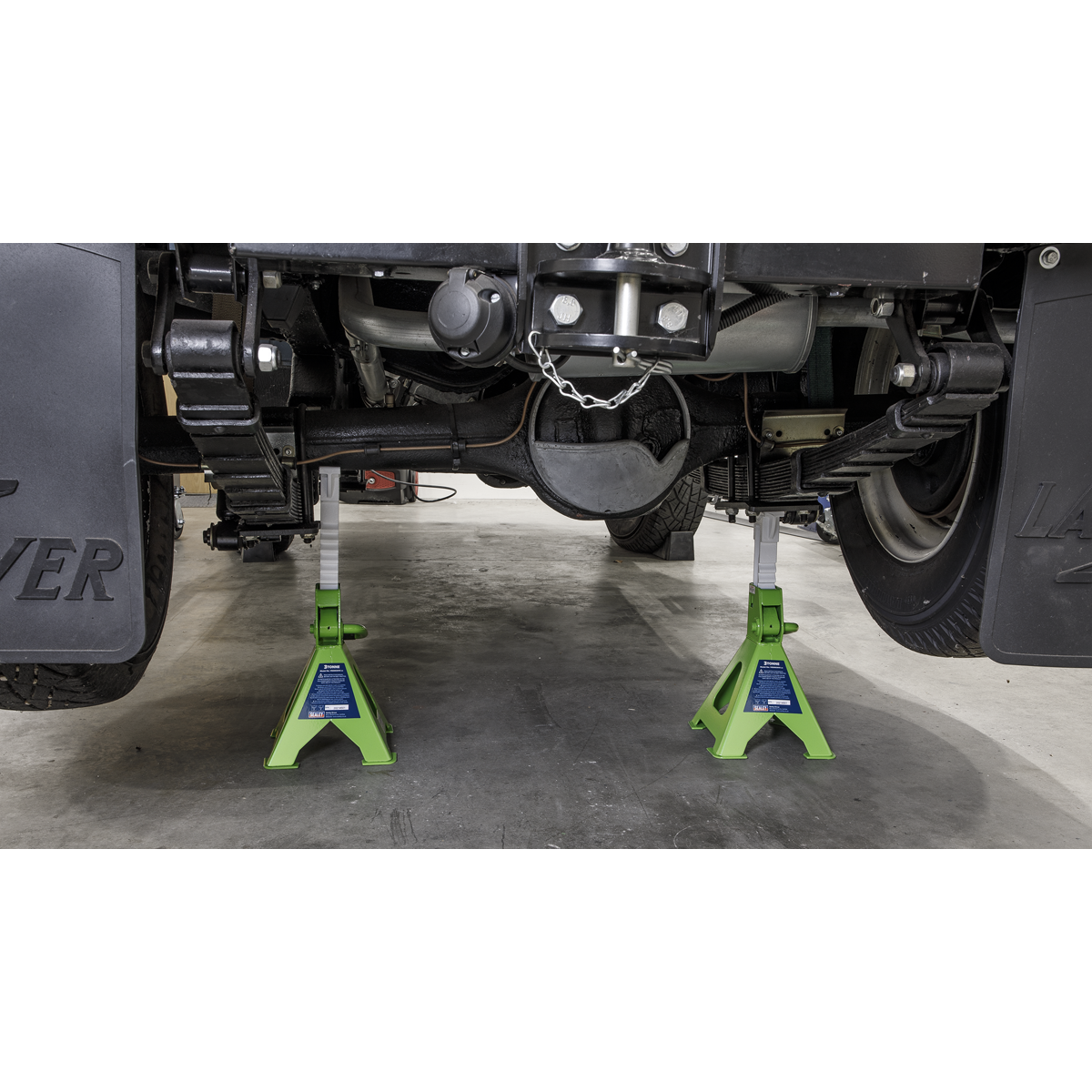 Ratchet Type Axle Stands, 3 Tonne Capacity per Stand, Green (VS2003HV)