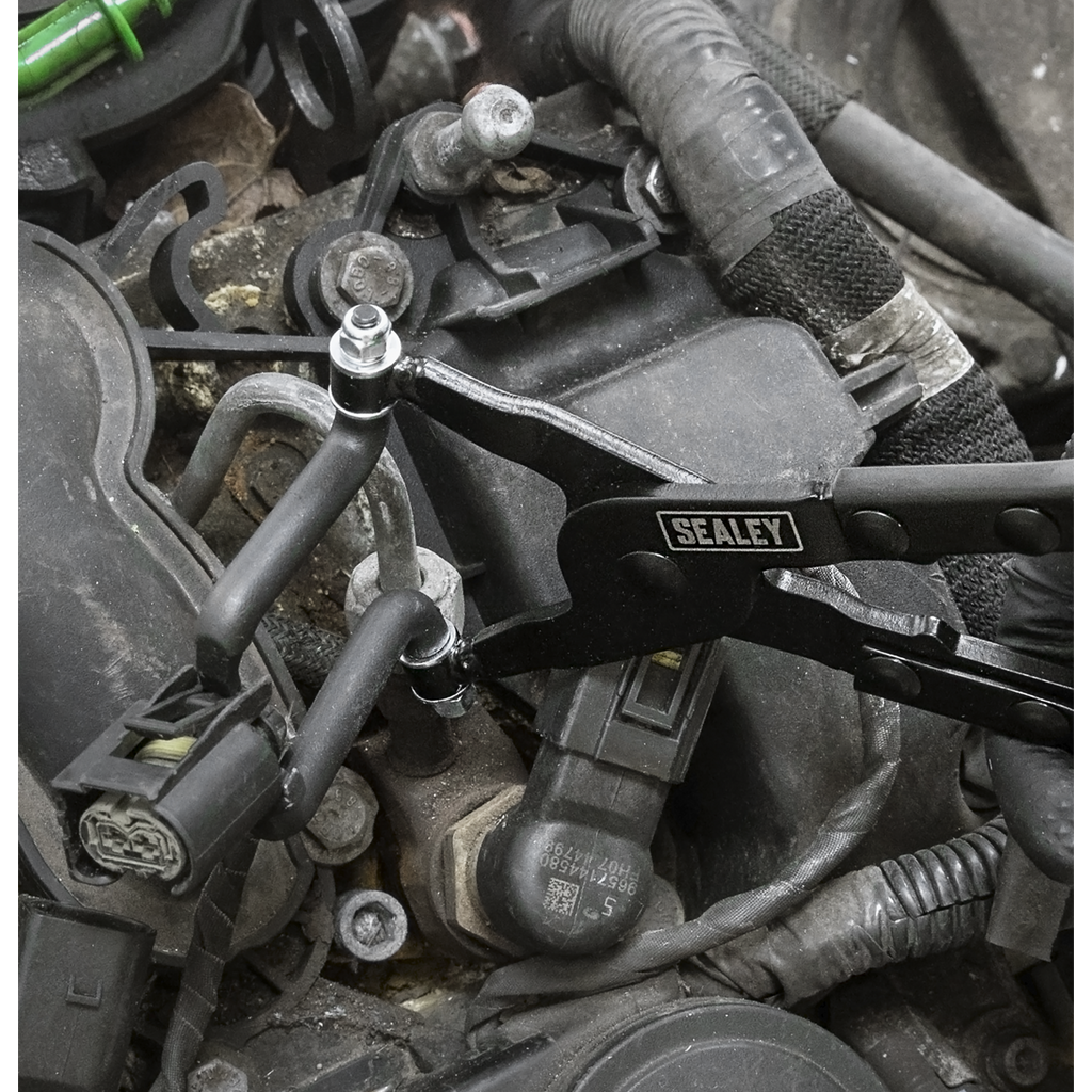 Electrical Disconnect Pliers