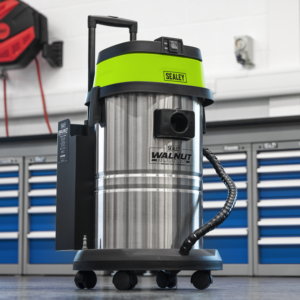 Walnut Blaster 30L Capacity