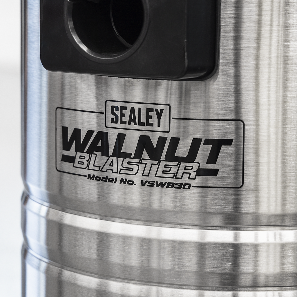 Walnut Blaster 30L Capacity