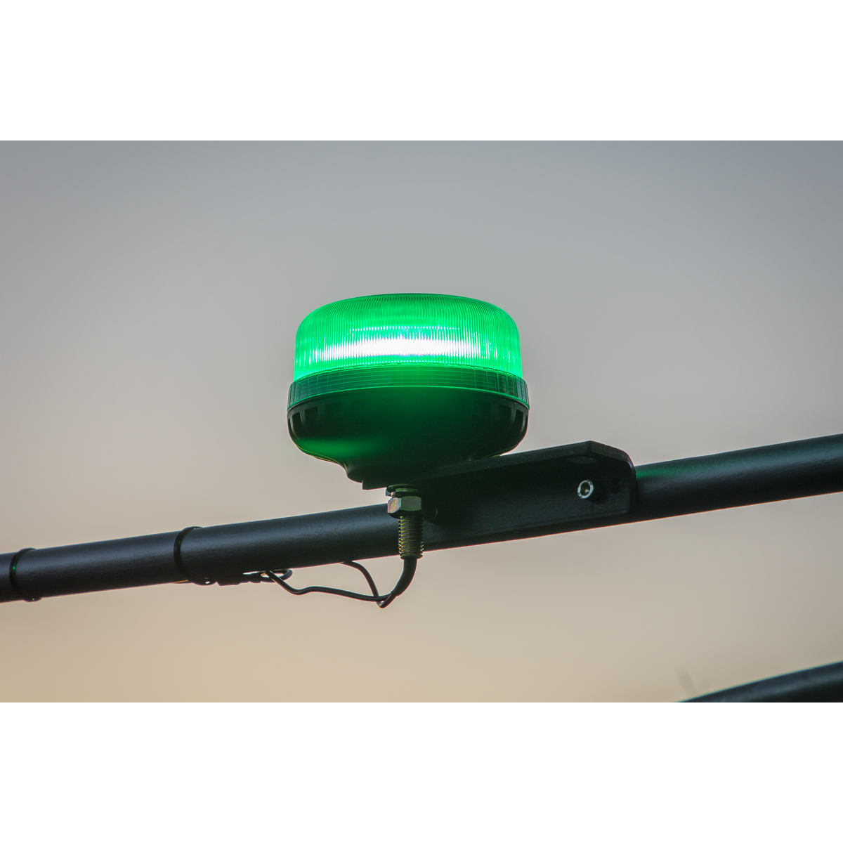 Warning Beacon with 12mm Bolt Fixing 36W SMD LED 12/24V - Gr