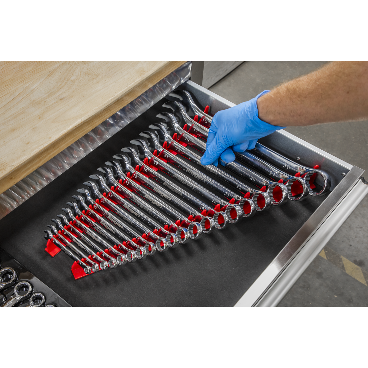 Premier Magnetic Sharks Teeth Spanner Rack, 2pc (WR02)