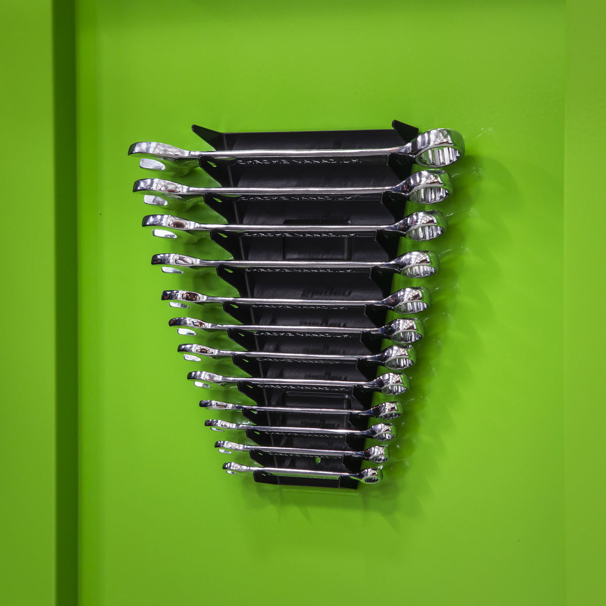 Premier Magnetic Spanner Rack, 12 Spanners Capacity (WR03)