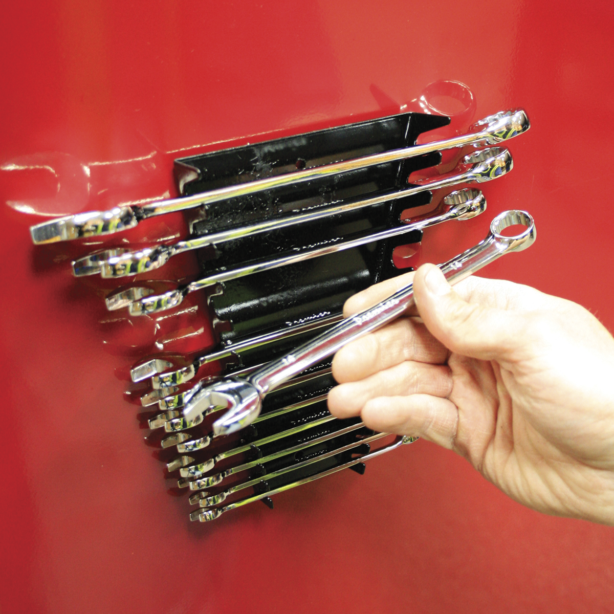 Premier Magnetic Spanner Rack, 12 Spanners Capacity (WR03)