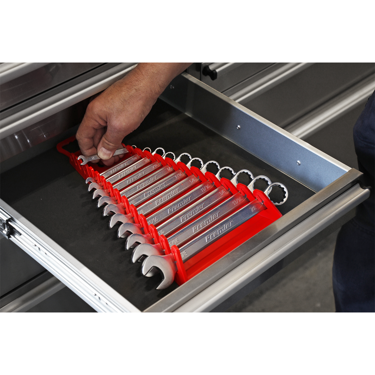 Premier Reverse Spanner Rack, 15 Spanners Capacity, Red (WR09)