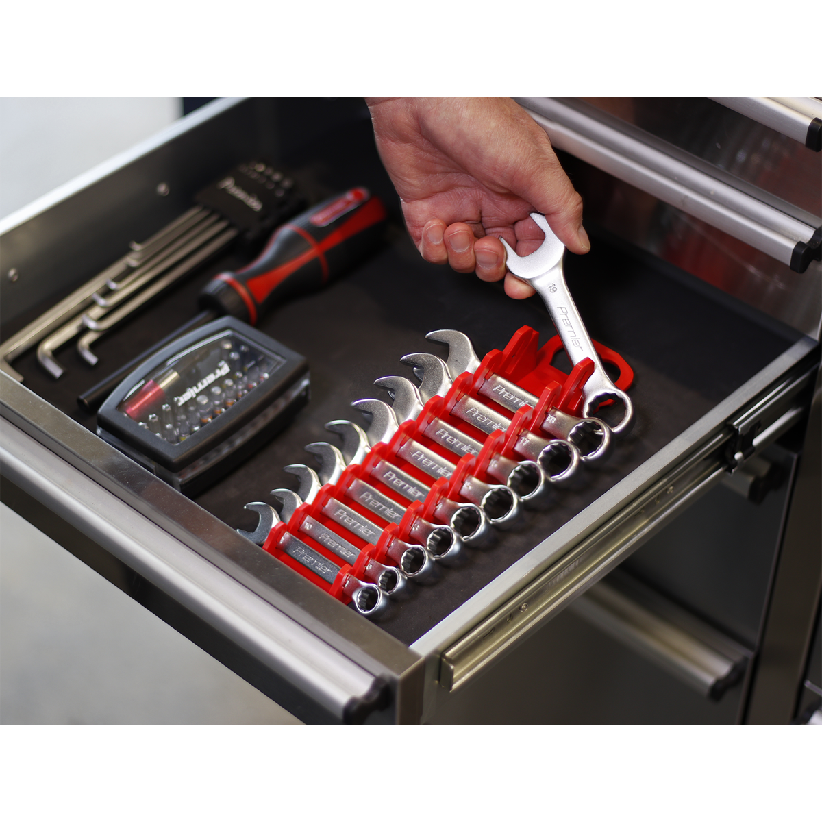 Premier Spanner Rack, 10 Stubby Spanners Capacity, Red (WR10)