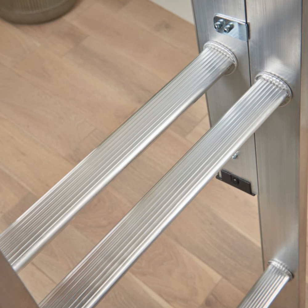 Werner 76002 Aluminium 2 Section Sliding Attic Access Loft Ladder 2.13m-2.69m EN14975