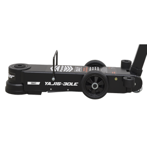 Long Reach/Low Profile Air Operated Telescopic Jack 15-30 Tonne
