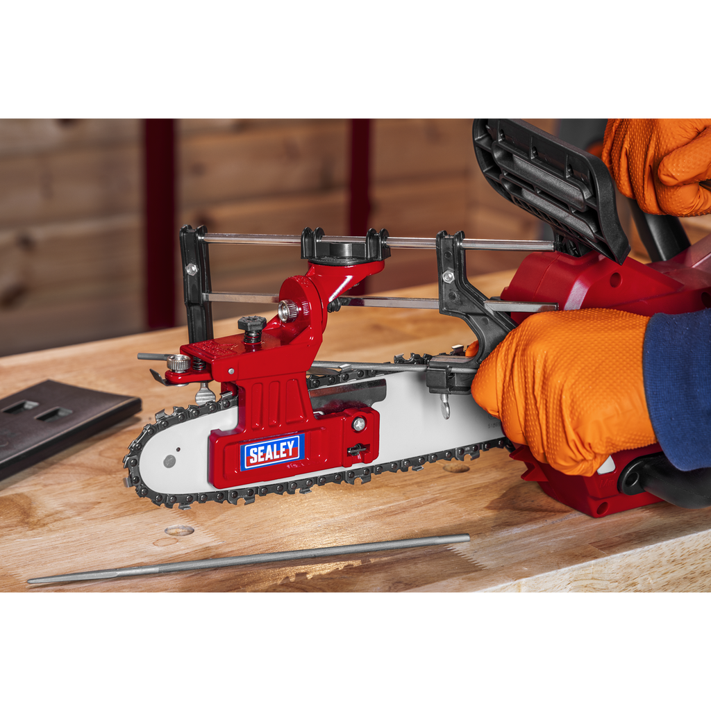 Bar Mounted Chainsaw Chain Sharpening Guide